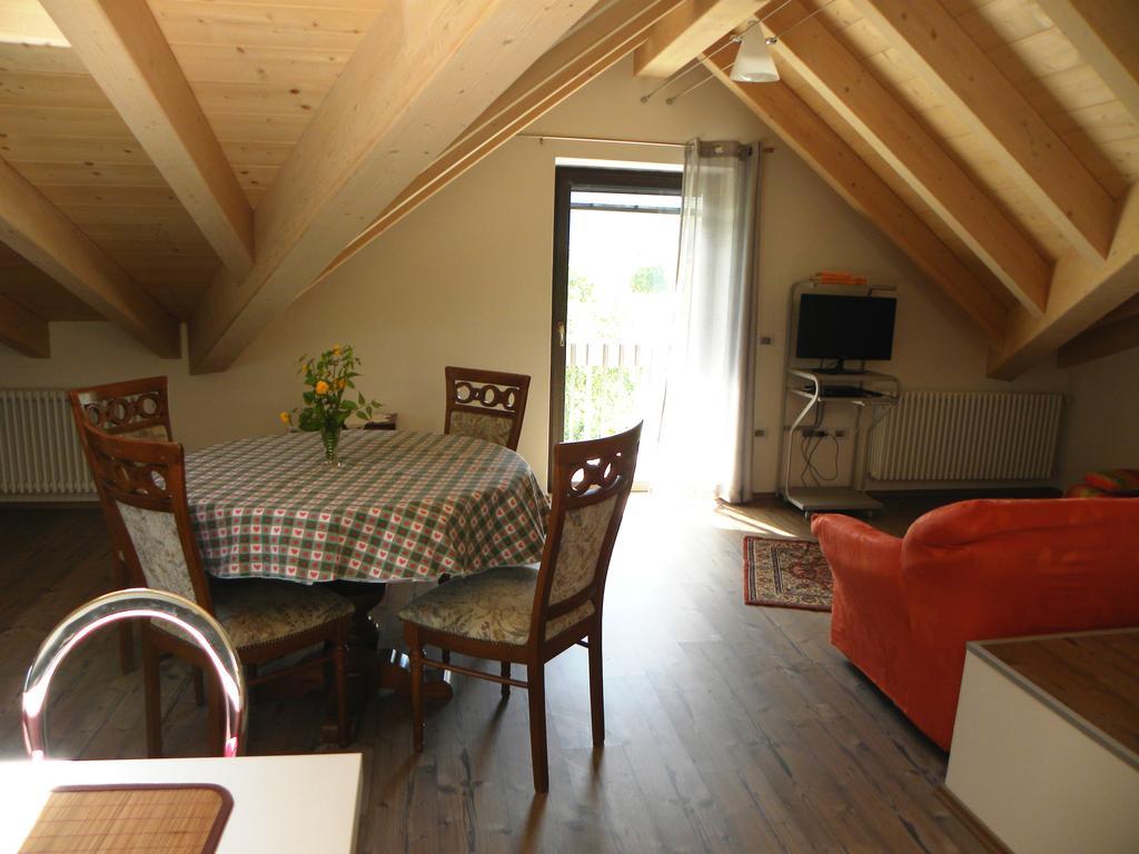 Ferienwohnung Casa De Val Calceranica al Lago Zimmer foto