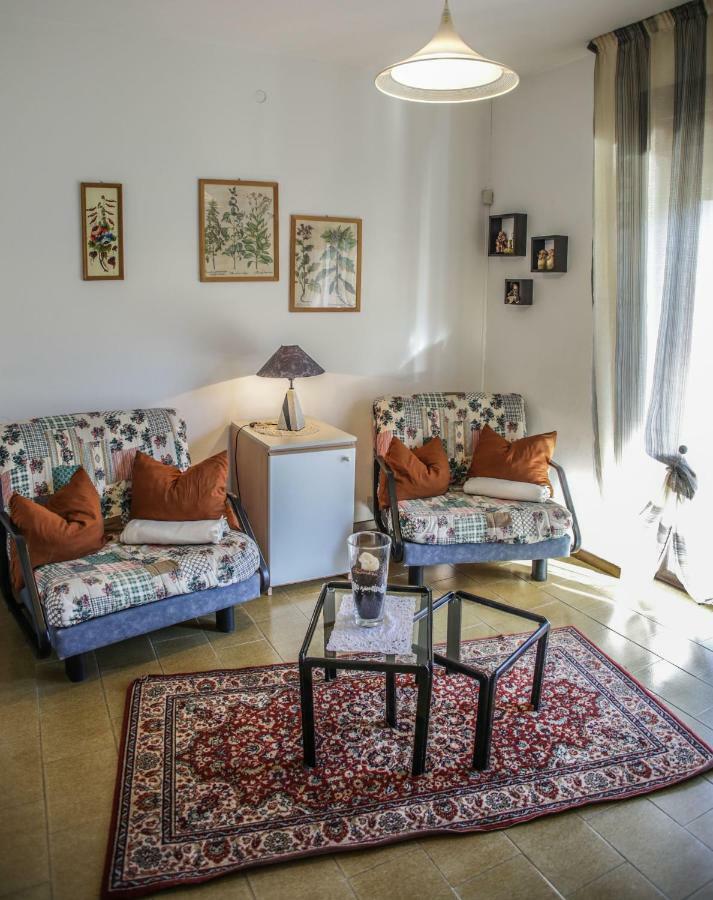 Ferienwohnung Casa De Val Calceranica al Lago Exterior foto
