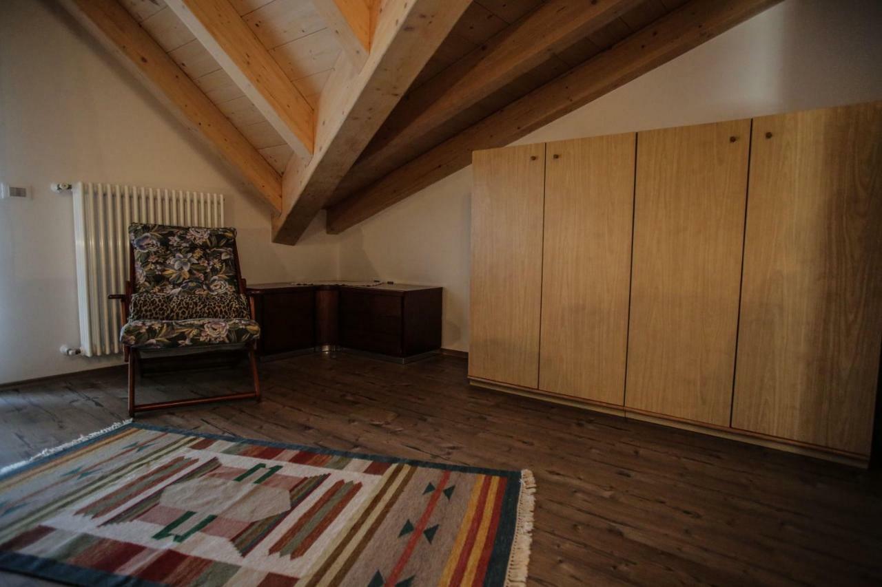 Ferienwohnung Casa De Val Calceranica al Lago Exterior foto