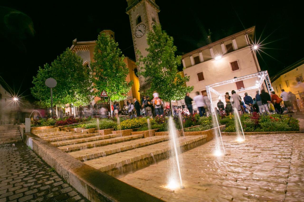Ferienwohnung Casa De Val Calceranica al Lago Exterior foto