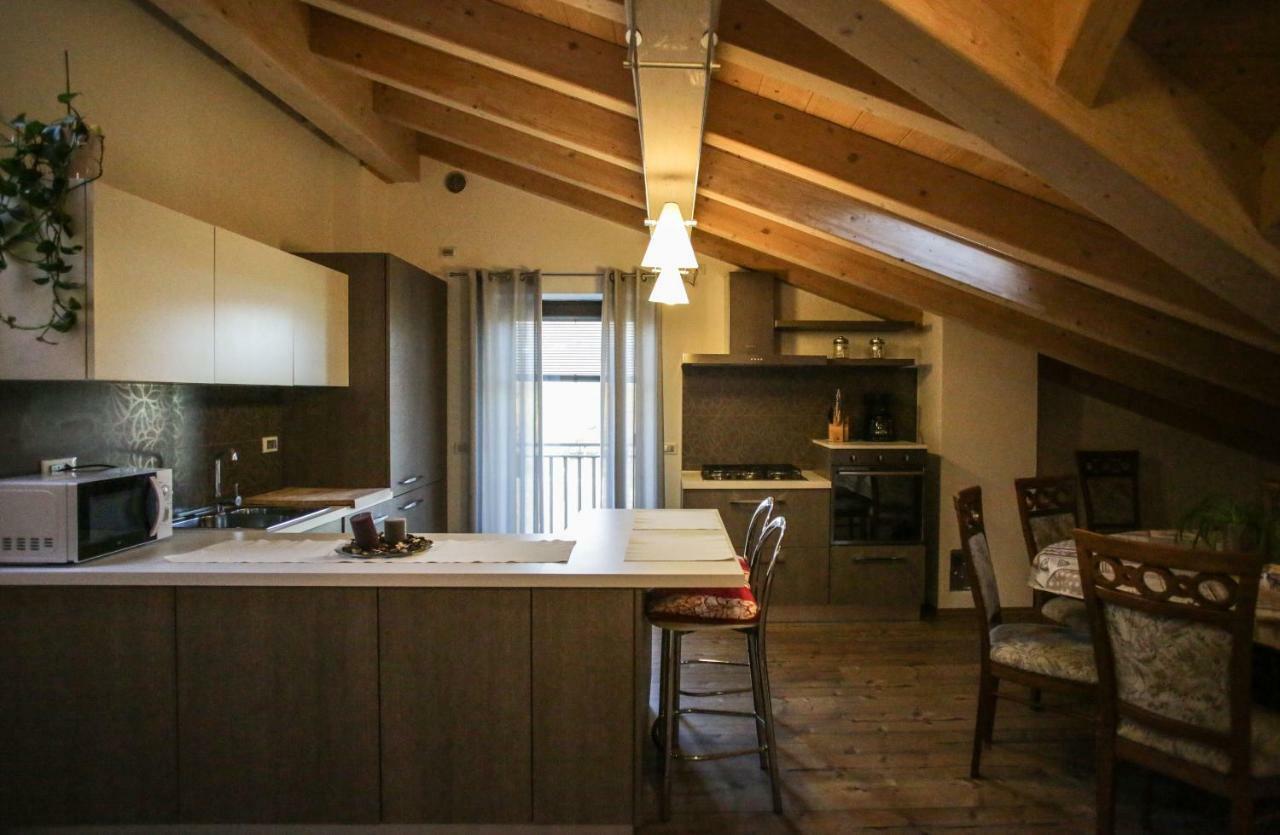 Ferienwohnung Casa De Val Calceranica al Lago Exterior foto