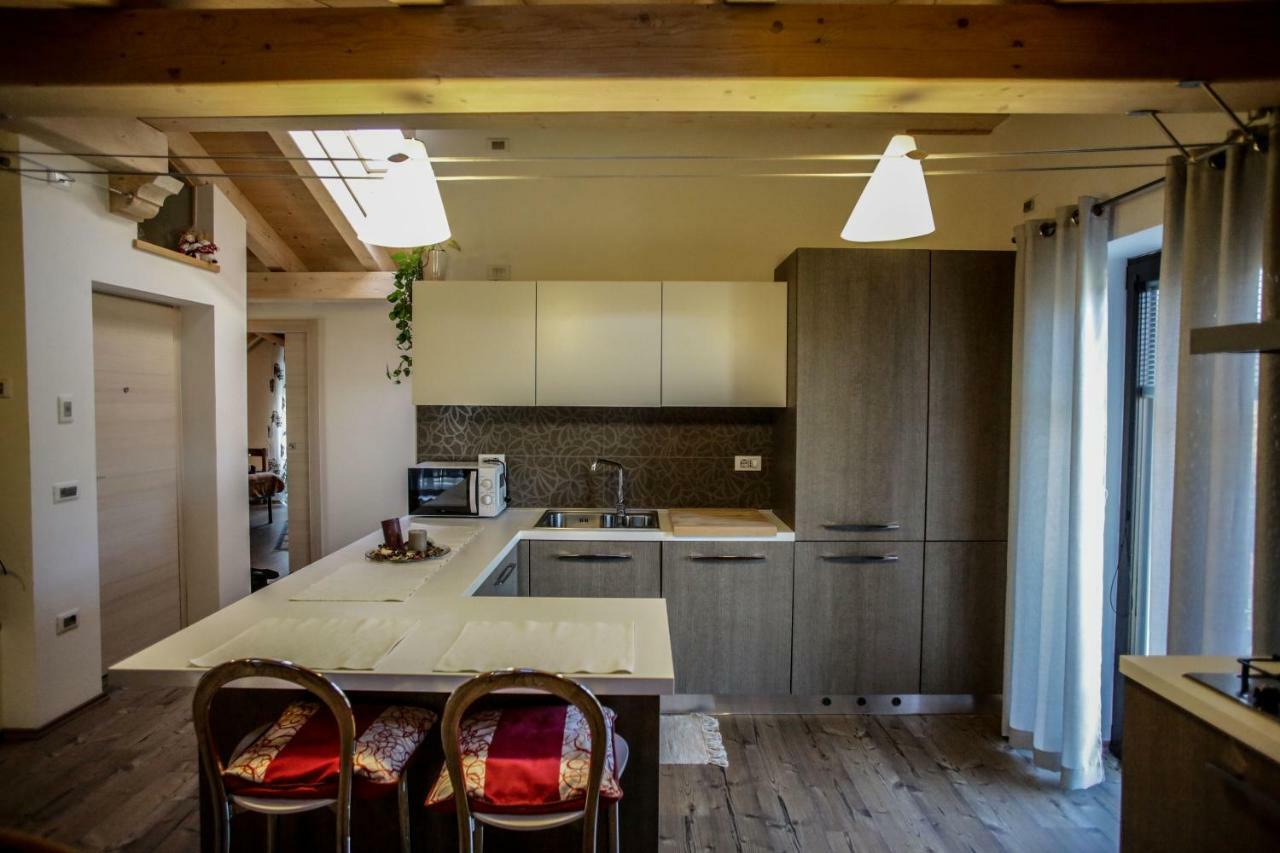 Ferienwohnung Casa De Val Calceranica al Lago Exterior foto